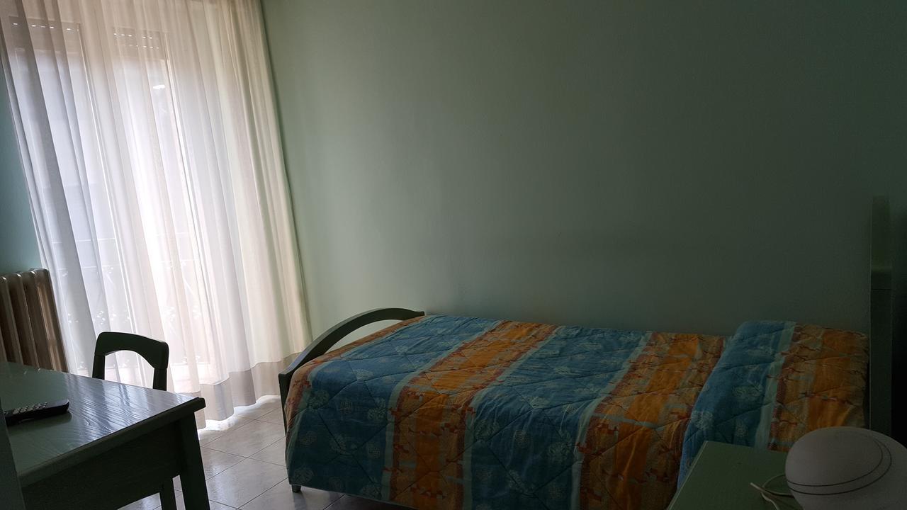 Hotel Dei Pini Medolago Екстер'єр фото
